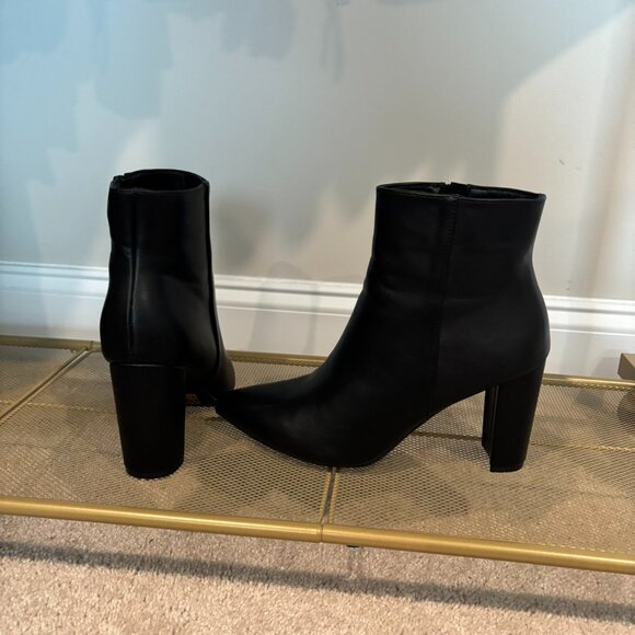 DREAM PAIRS HEEL ANKLE BOOTIES - Picture 1 of 3